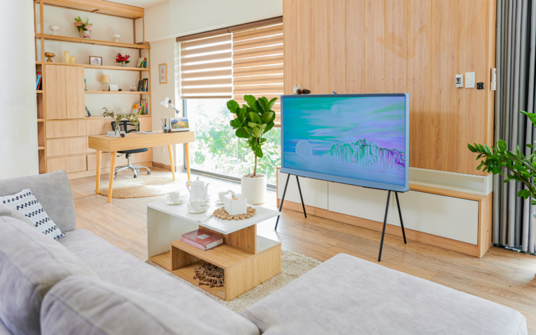 Chiếc TV “mở ra” cách bài trí nội thất mới cho phong cách tối giản